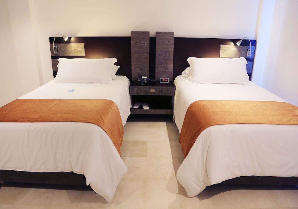 Washington Plaza Hotel Barranquilla  Exterior photo
