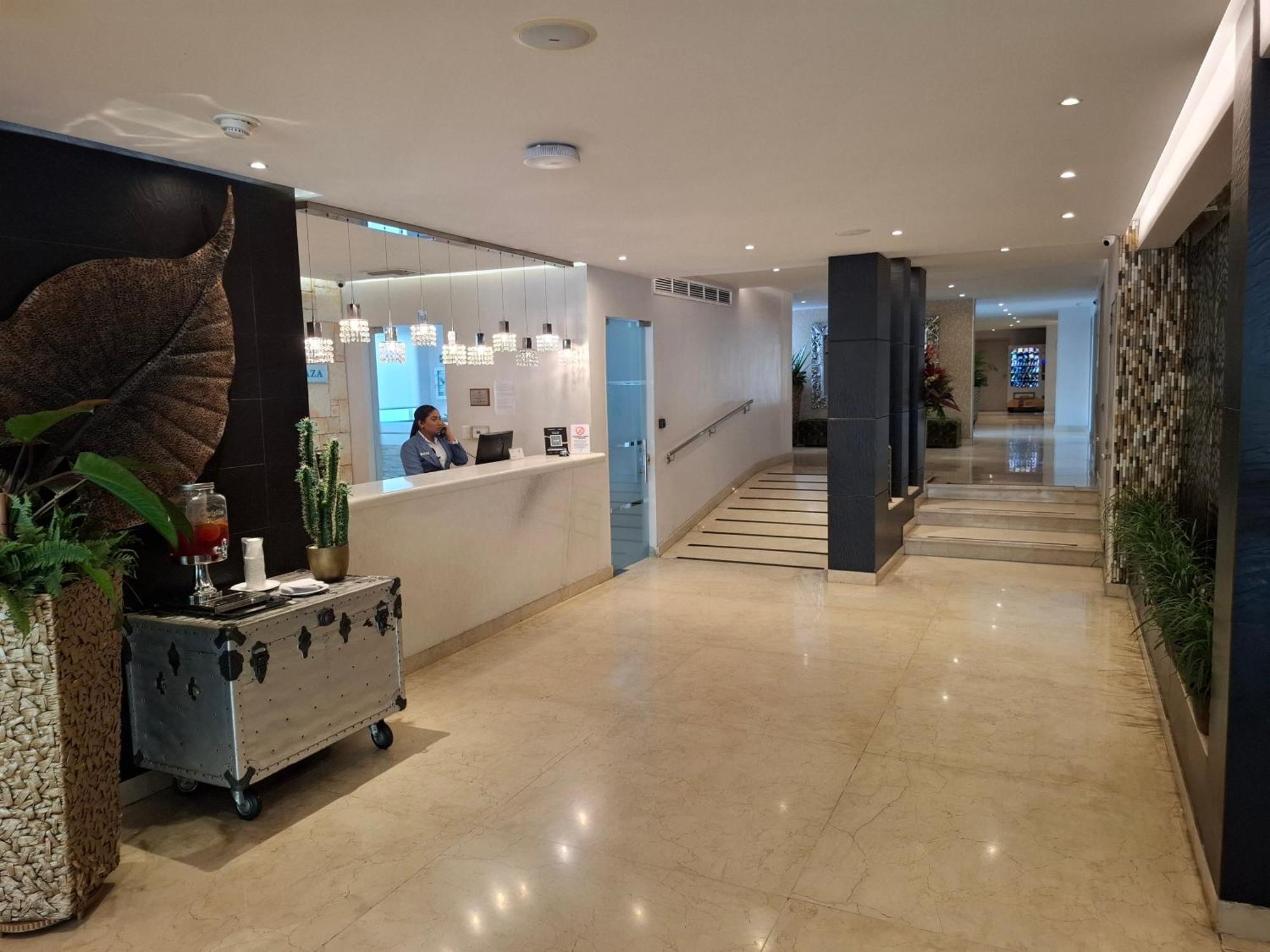Washington Plaza Hotel Barranquilla  Exterior photo